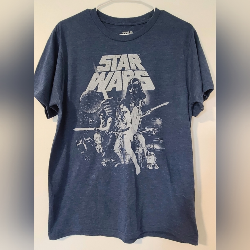 Star Wars Graphic T-Shirt, Original Cast. Medium.